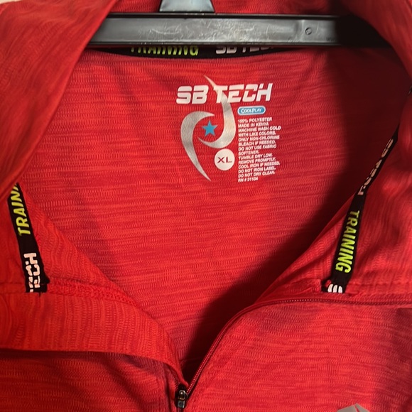 Dry fit quarter zip XL - Picture 3 of 4